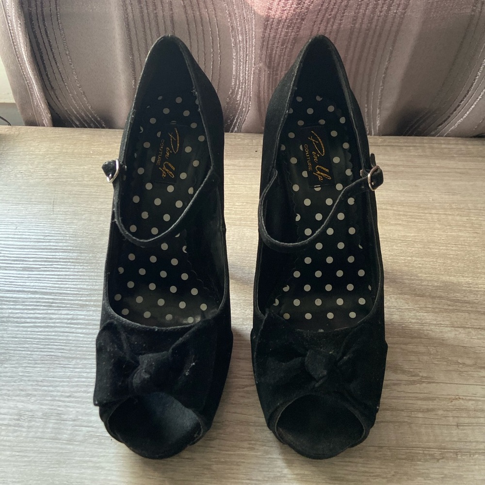 PinUp Couture Black Sueded Heels Open Toe